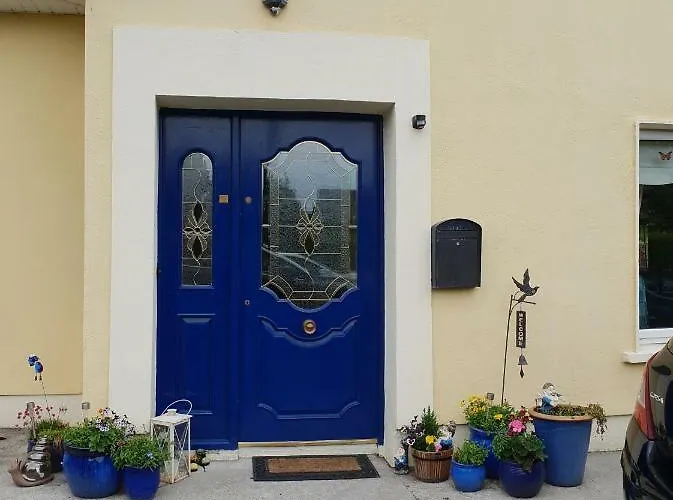 Deerpark בית הארחה 3*